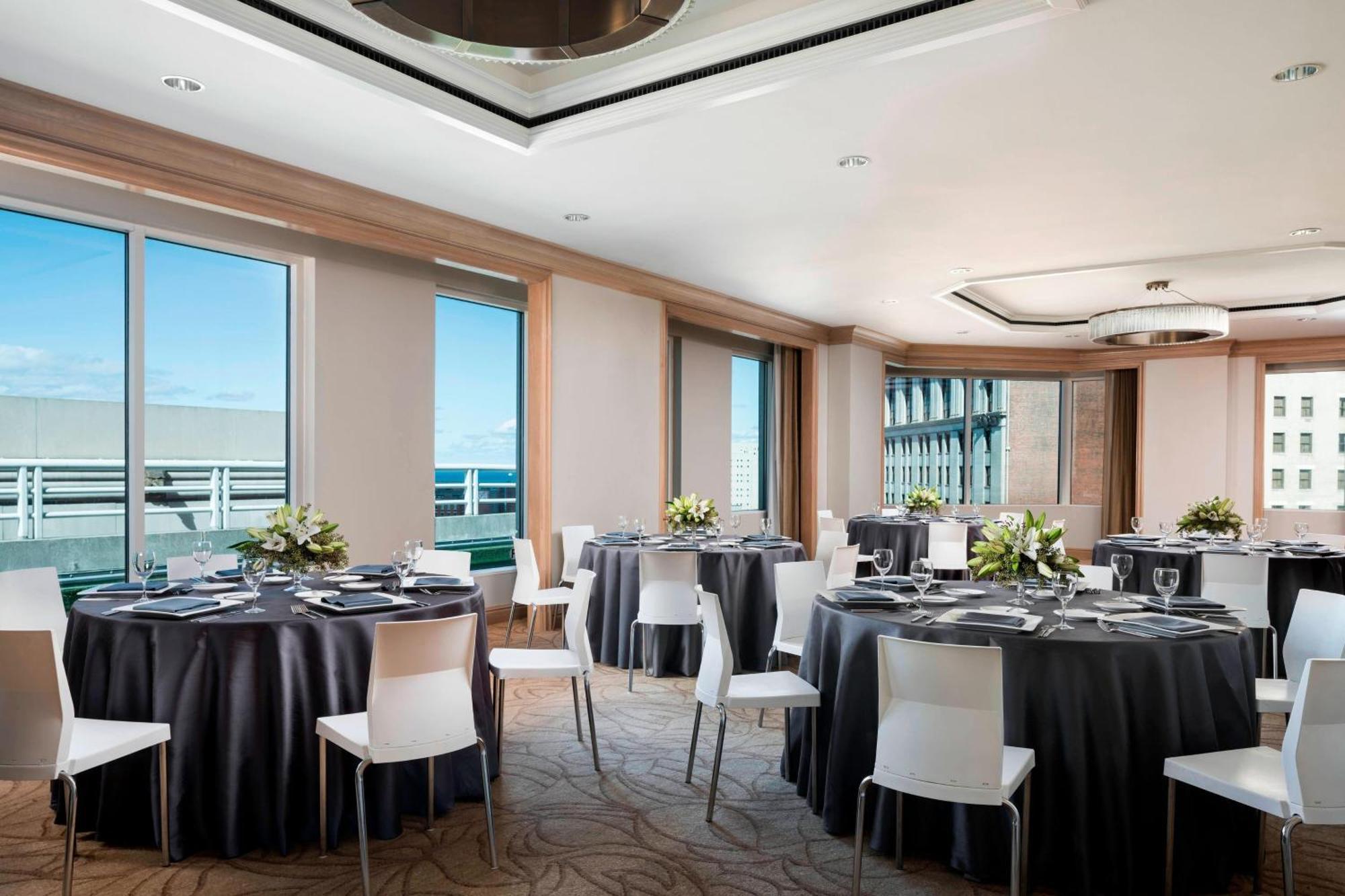 Hotel The Ritz-Carlton, Cleveland Esterno foto